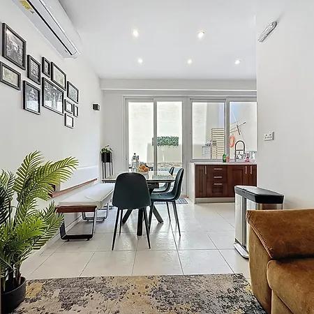Διαμέρισμα Modern Duplex With Private Pool & Ac Malta Balzan