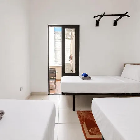 Modern Duplex With Private Pool & Ac Malta Balzan